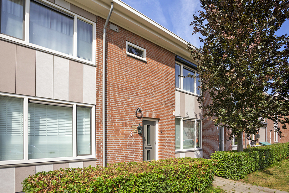 Pastoor Lombartsstraat 19