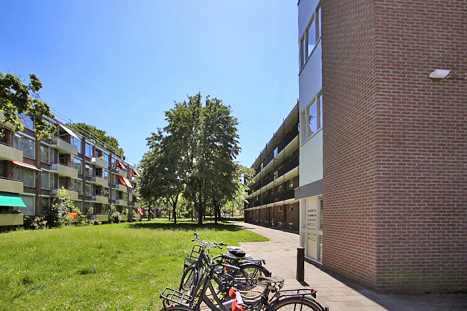 Roland Holststraat 67A