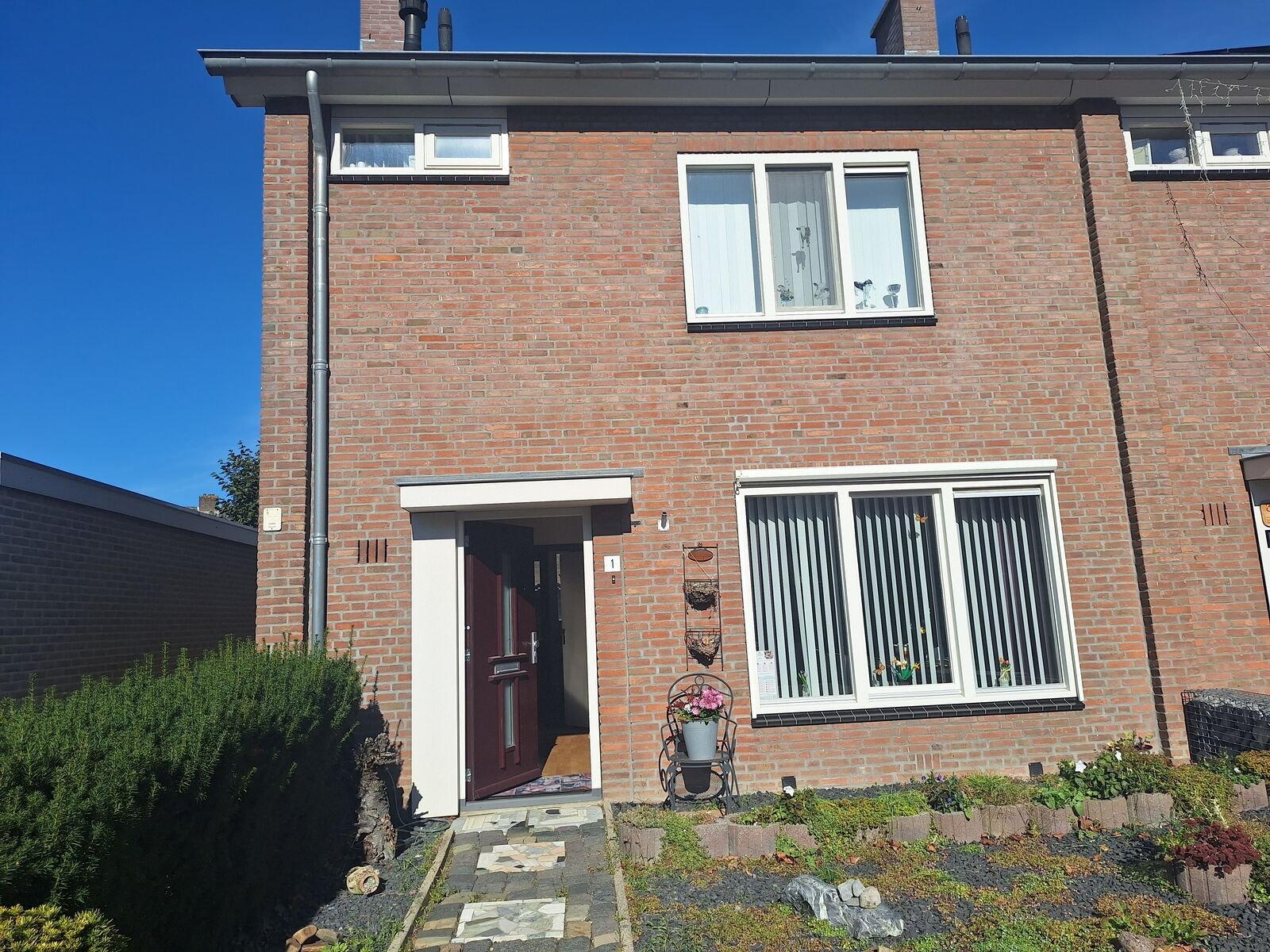 Ranonkelstraat 1, 4941 XC Raamsdonksveer, Nederland