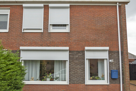 A M de Jongstraat 14