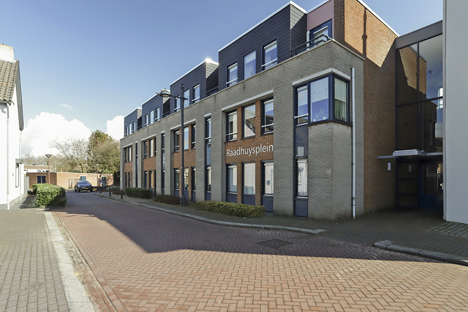 Raadhuisplein 29, 4741 AN Hoeven, Nederland