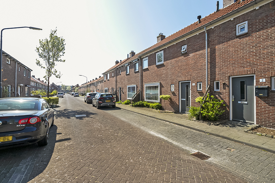 Graaf Engelbrechtstraat 4