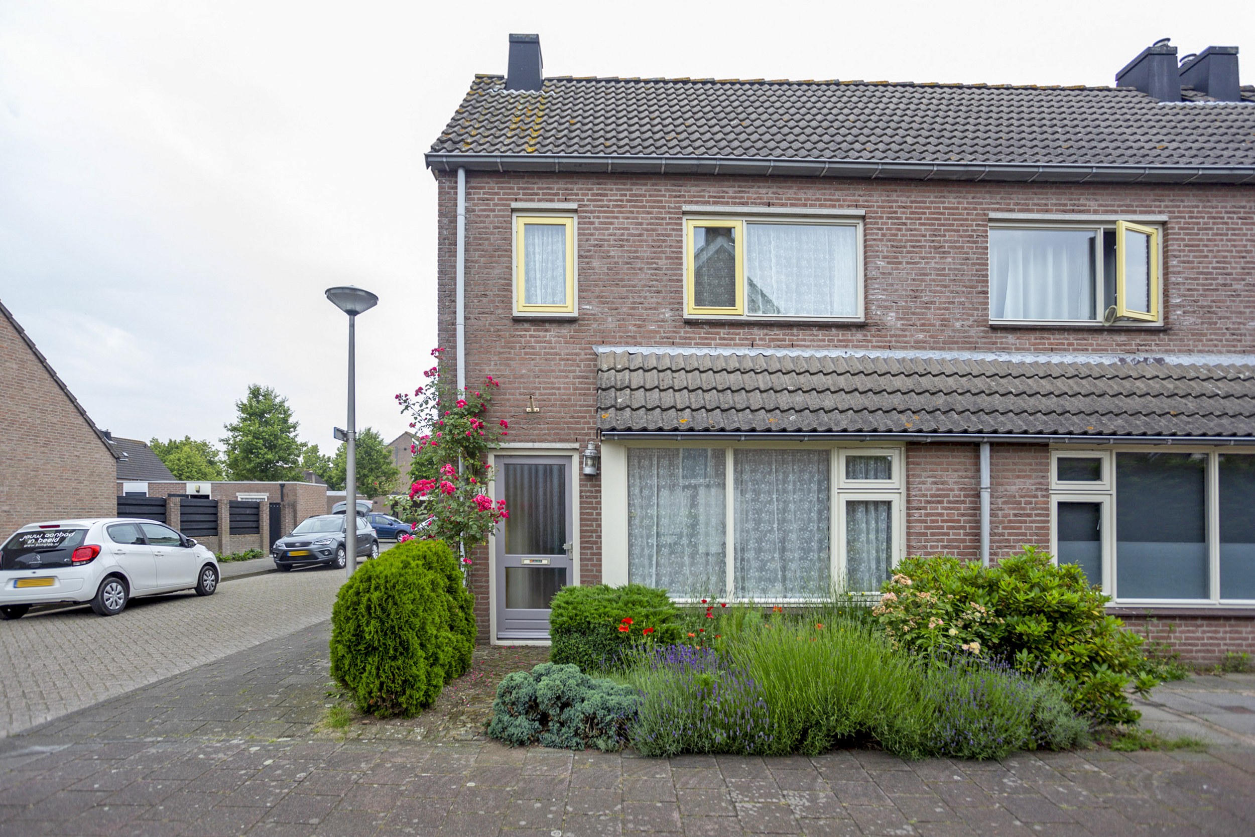 Abeelstraat 11, 4921 ME Made, Nederland