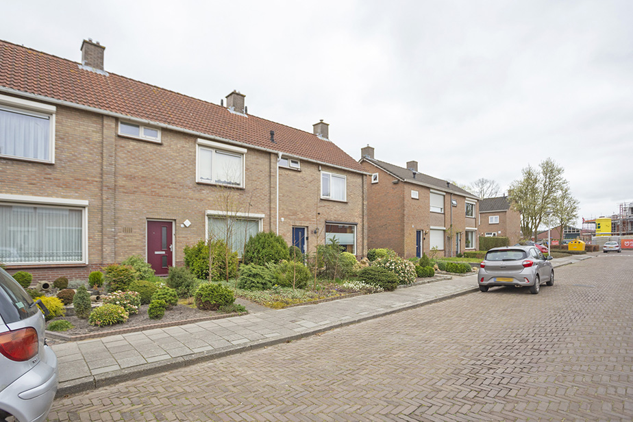 Pastoor van Loonenstraat 14