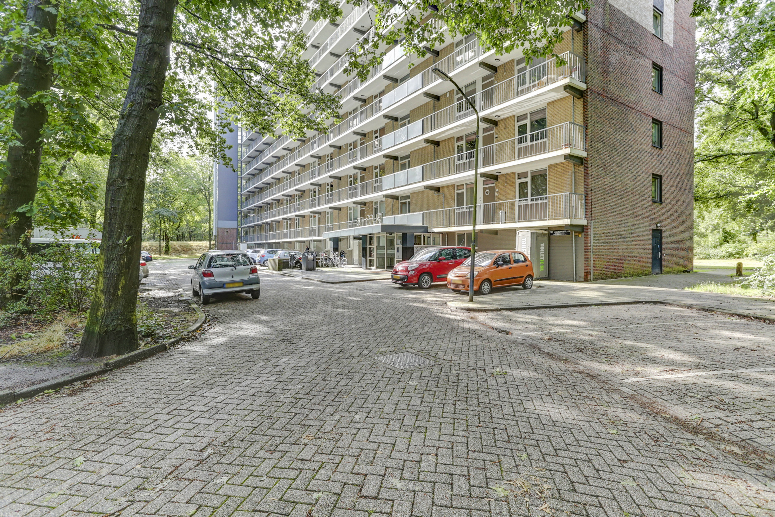 Van Leeuwenhoeklaan 130, 4904 KV Oosterhout, Nederland