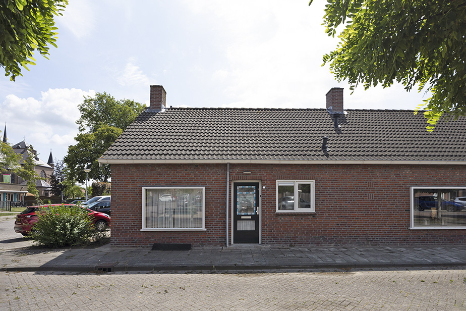 Suikerhoek 1, 4758 BG Standdaarbuiten, Nederland