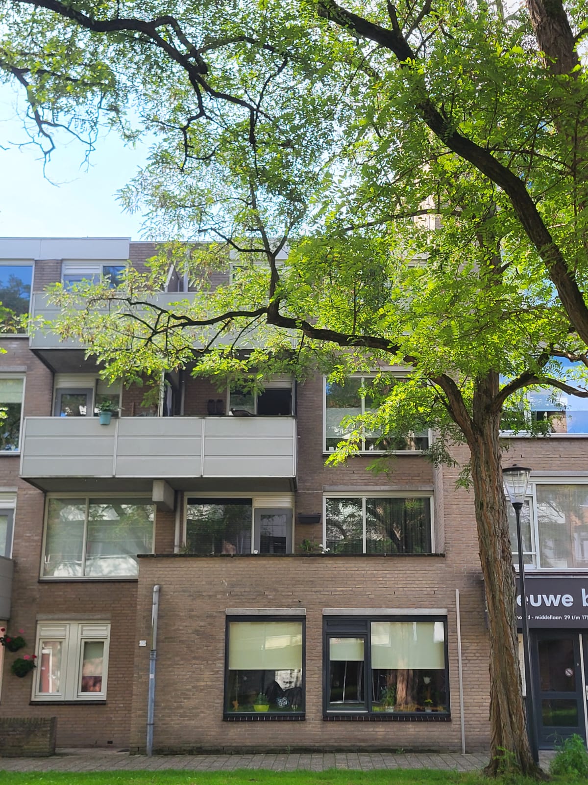 Middellaan 99, 4811 VL Breda, Nederland