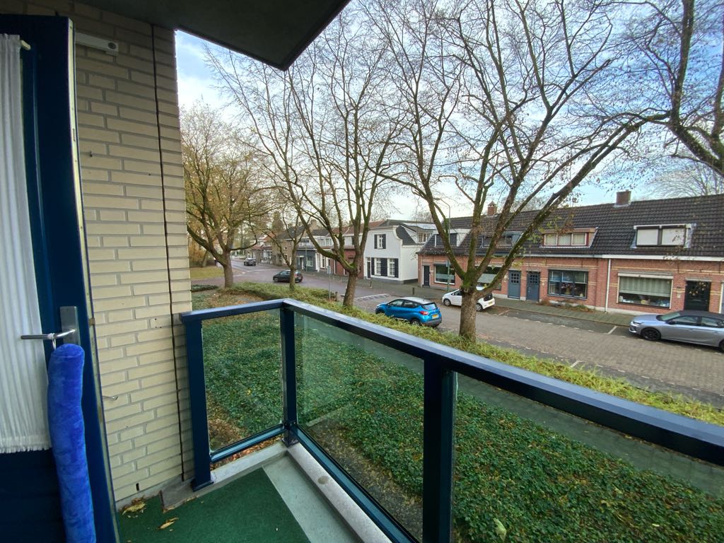 Slotjesveld 16