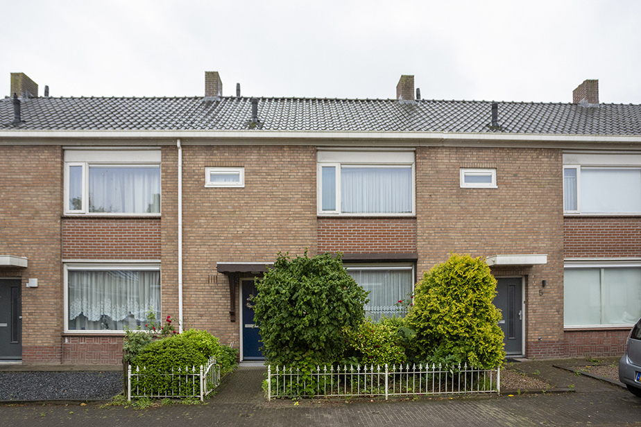 Anna Leonorastraat 3, 4714 AR Sprundel, Nederland