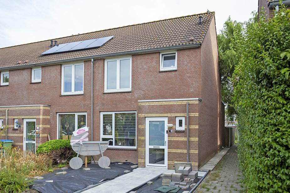 Bisschop van Genkdreef 13, 4797 EE Willemstad, Nederland