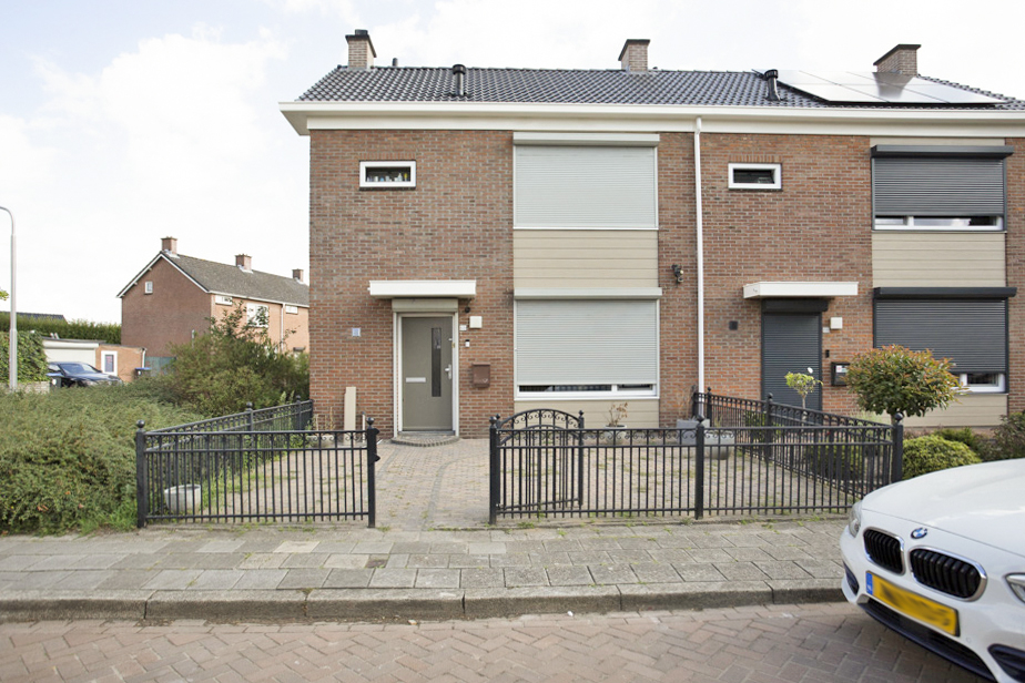 Duivenstraat , 4711 Sint Willebrord, Nederland