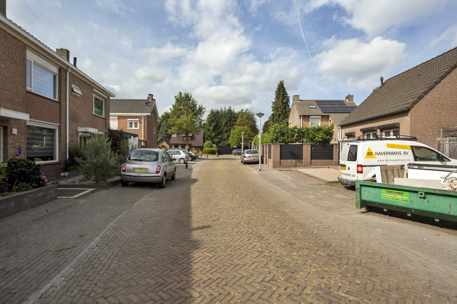 Anna Leonorastraat 8