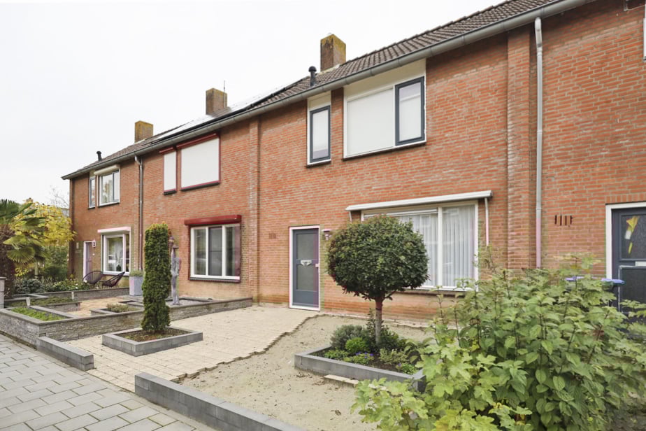 Van Nesstraat 5, 4671 AH Dinteloord, Nederland