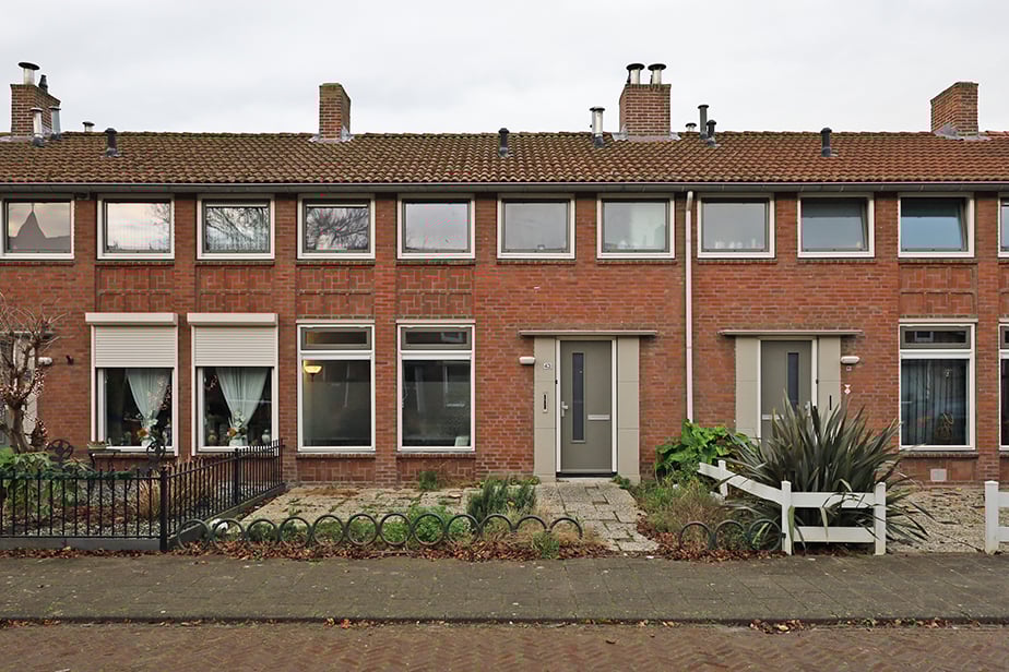 Frisostraat 43, 4765 BS Zevenbergschen Hoek, Nederland