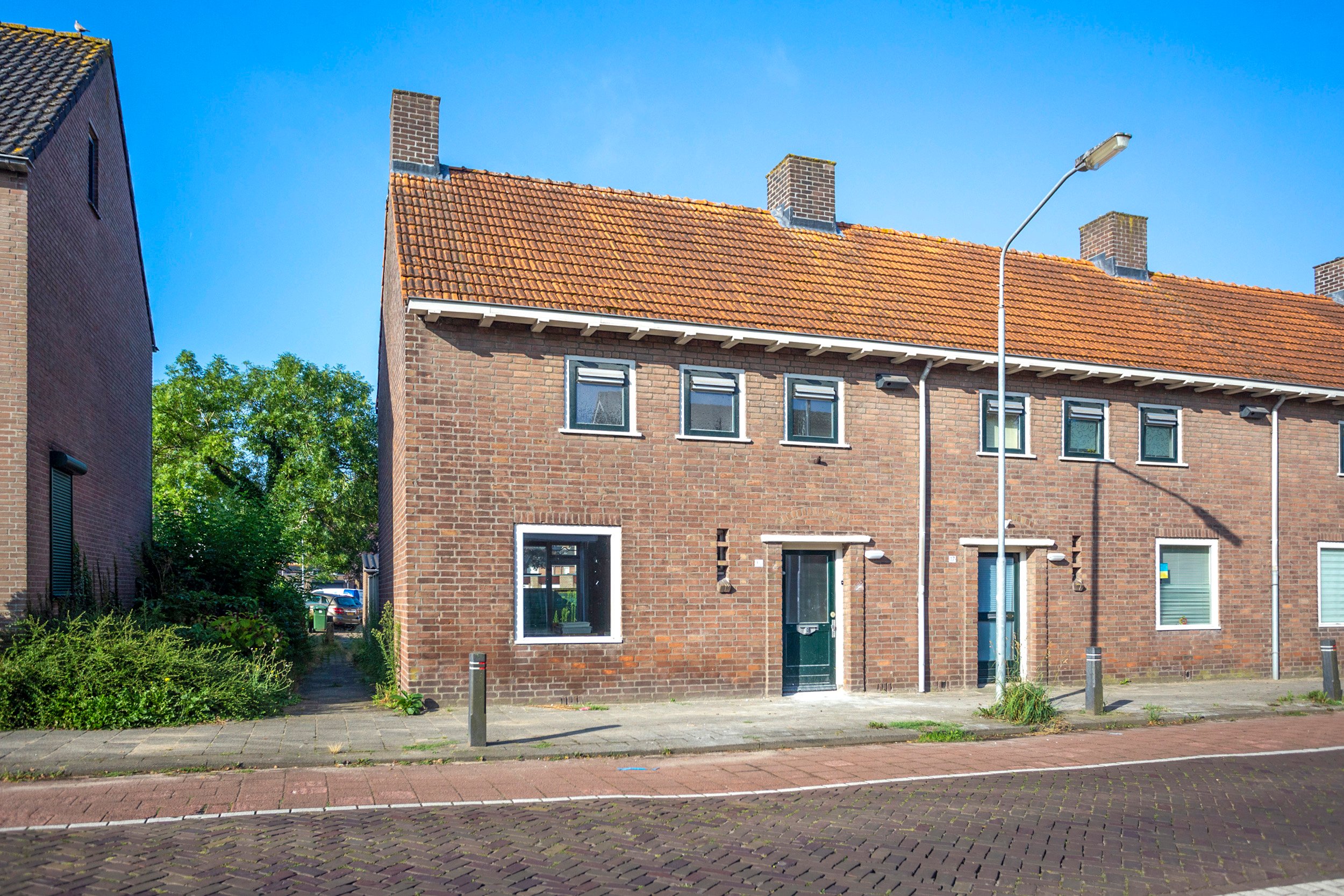 Kerkhofweg 15, 4761 ER Zevenbergen, Nederland