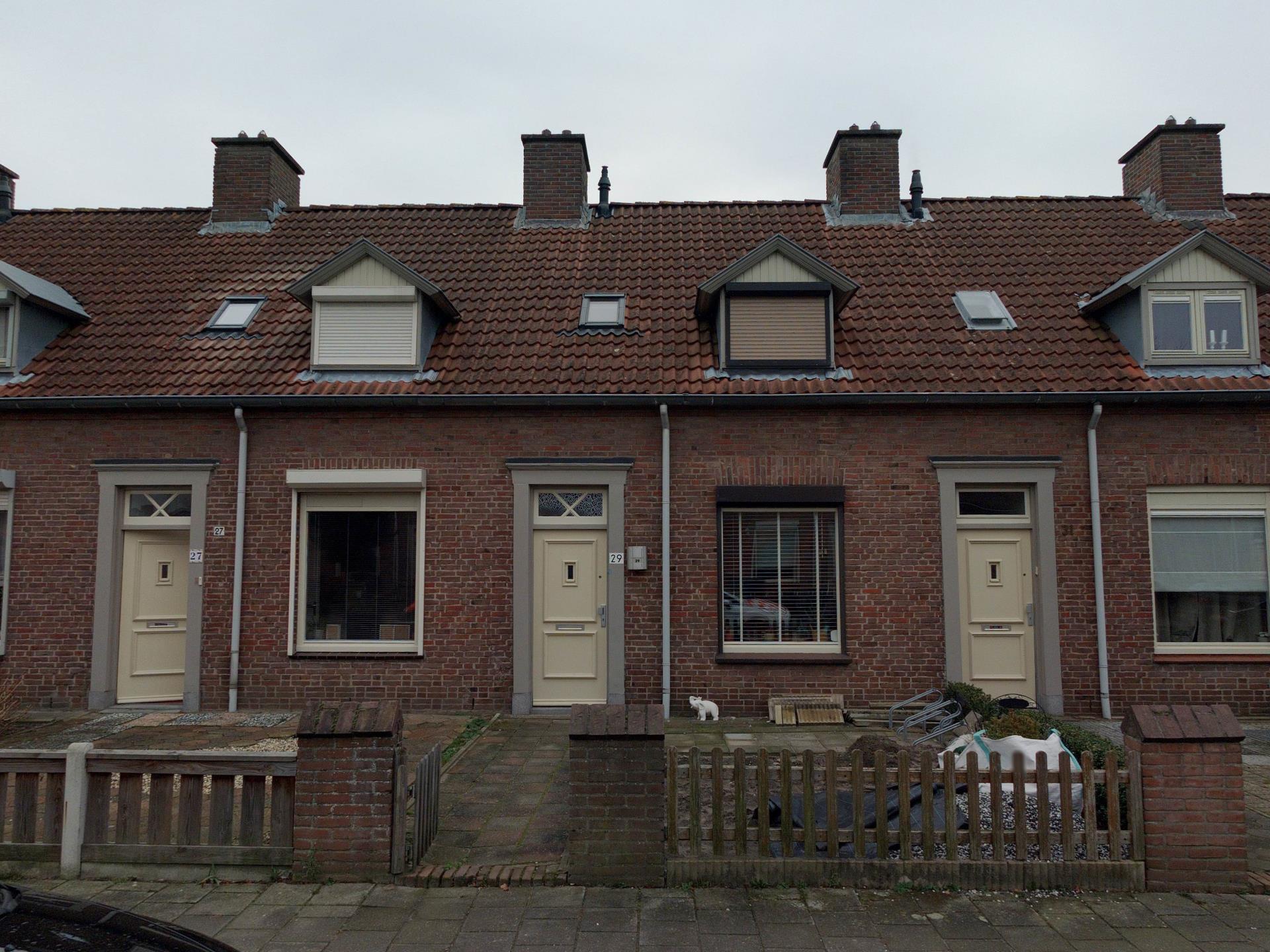 Dokter Heijptstraat 29, 4701 EA Roosendaal, Nederland