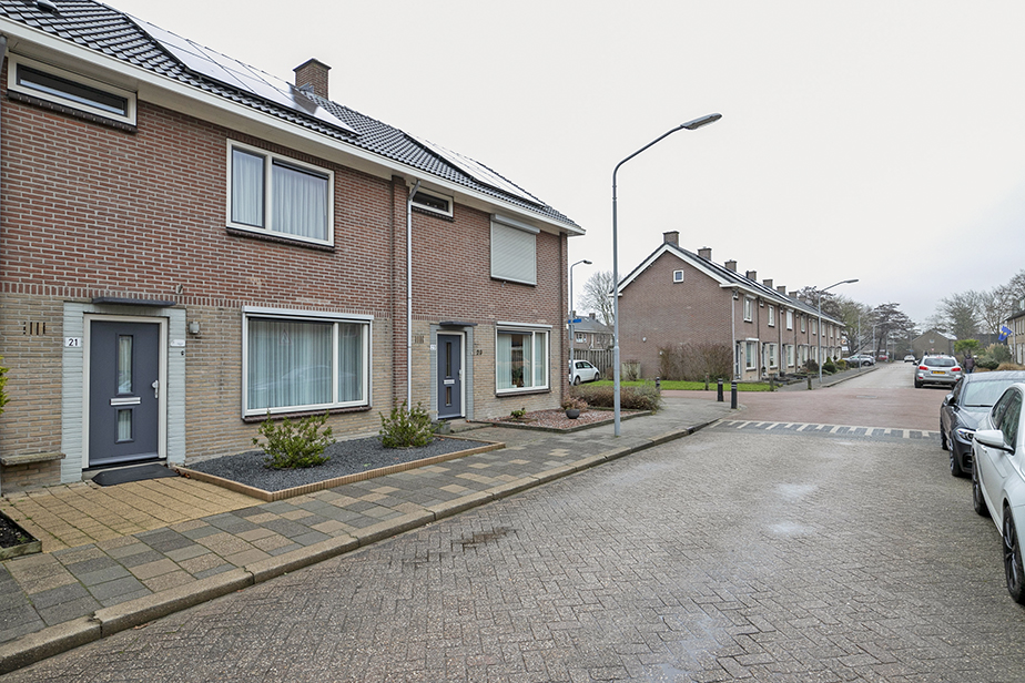 Wethouder Dubbelmanstraat 21, 4926 BR Lage Zwaluwe, Nederland