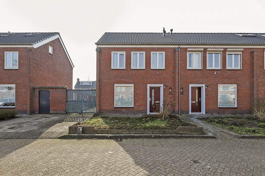 Akkerlingen 72, 4741 BG Hoeven, Nederland