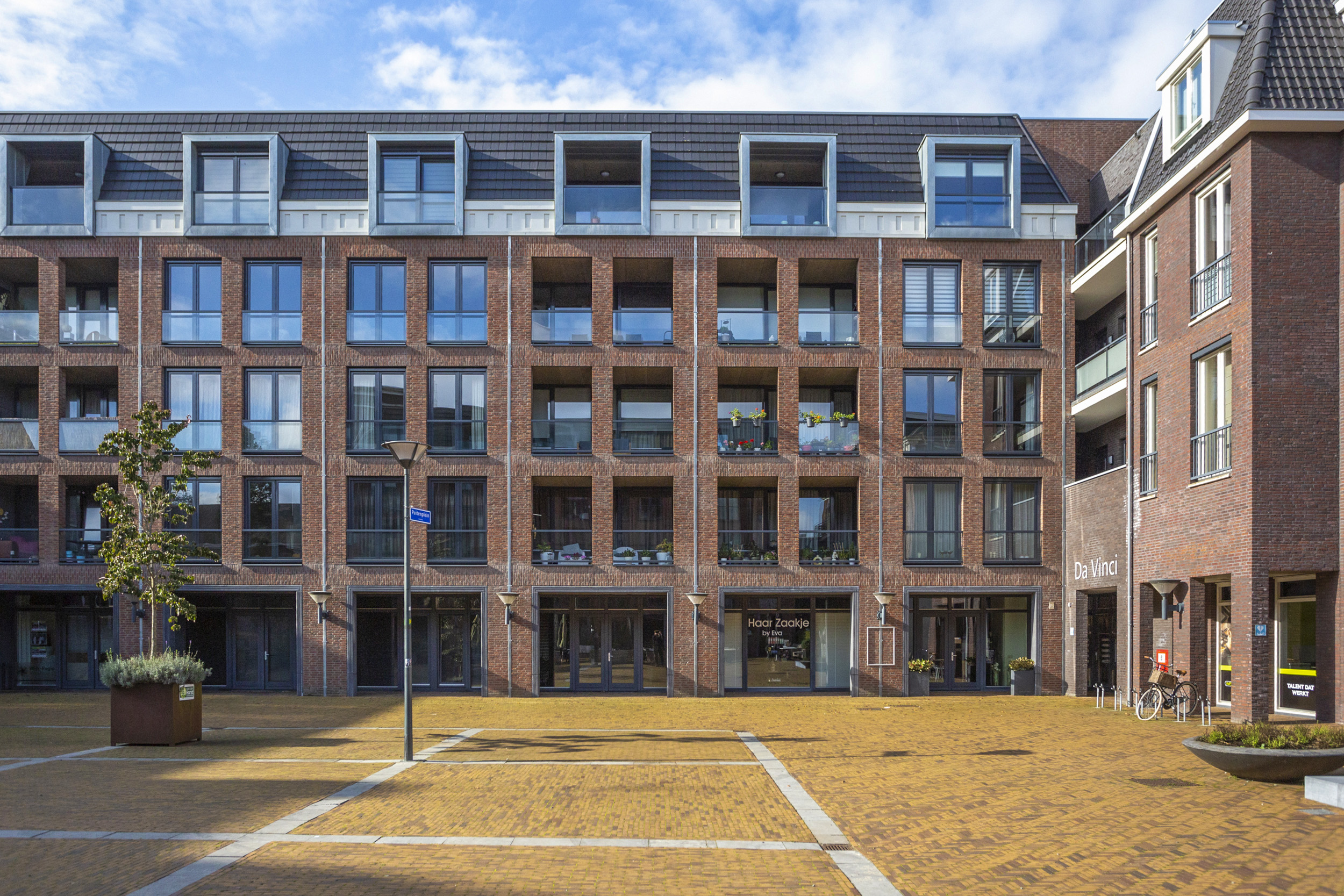 homes for rent on Jezuïetenplein 42