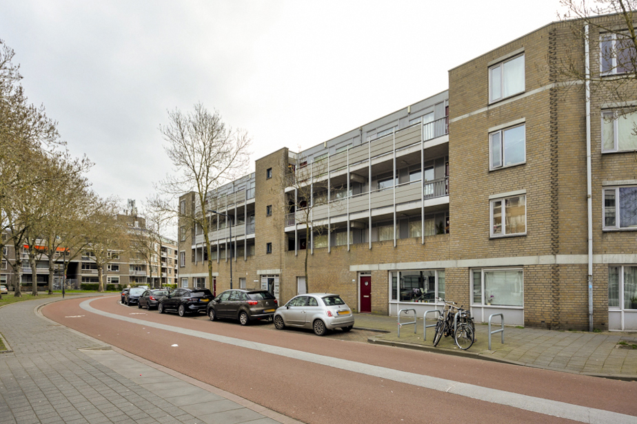 Adriaan van Bergenstraat 97