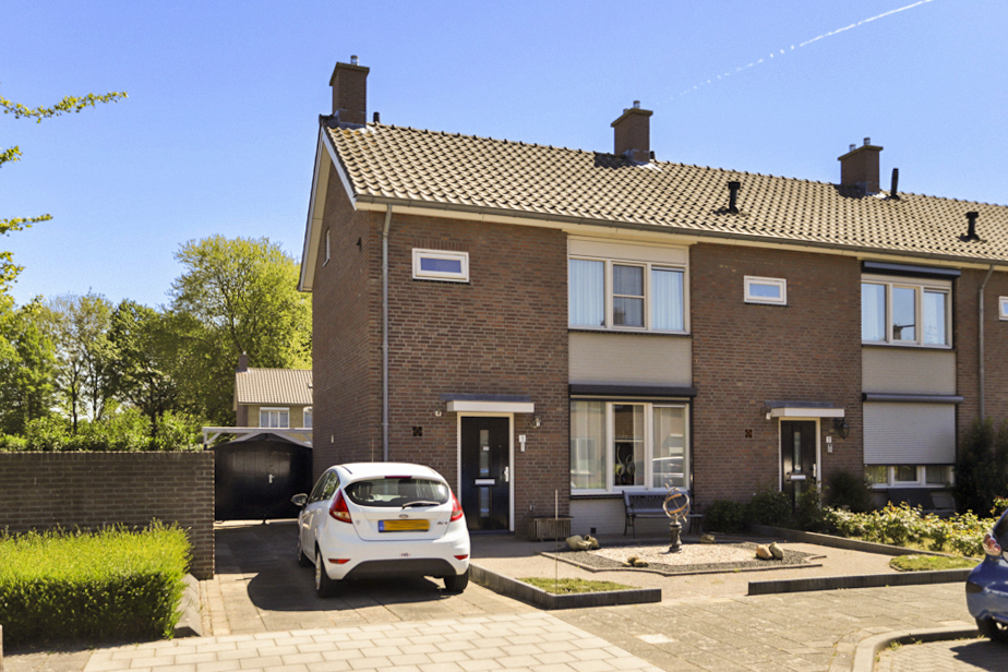 Klimopstraat 1 Raamsdonksveer