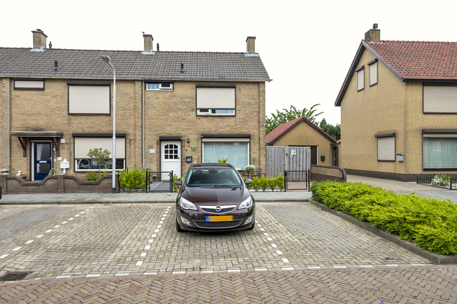 Duivenstraat , 4711 Sint Willebrord, Nederland