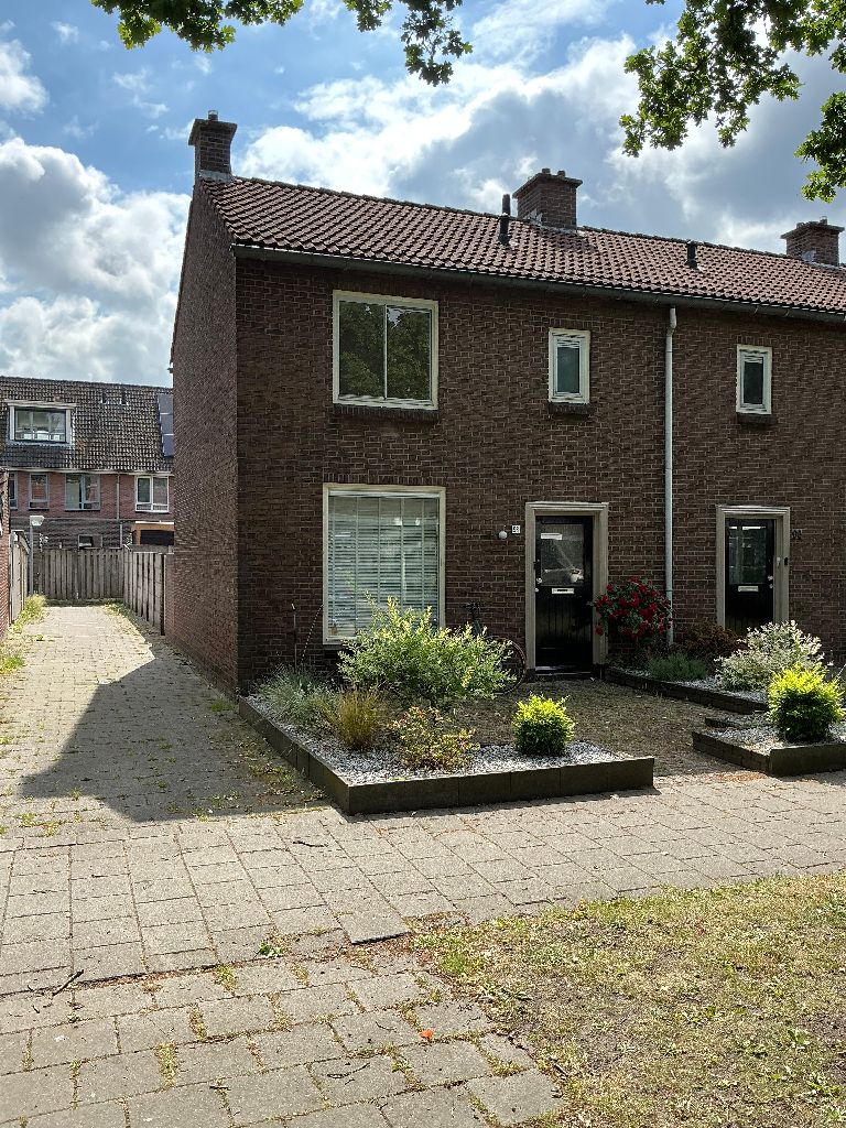 Lorentzstraat 98, 4702 RN Roosendaal, Nederland