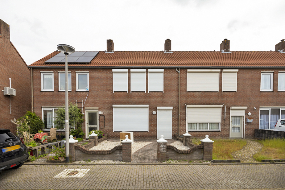 Elzenrijs , 4711 Sint Willebrord, Nederland