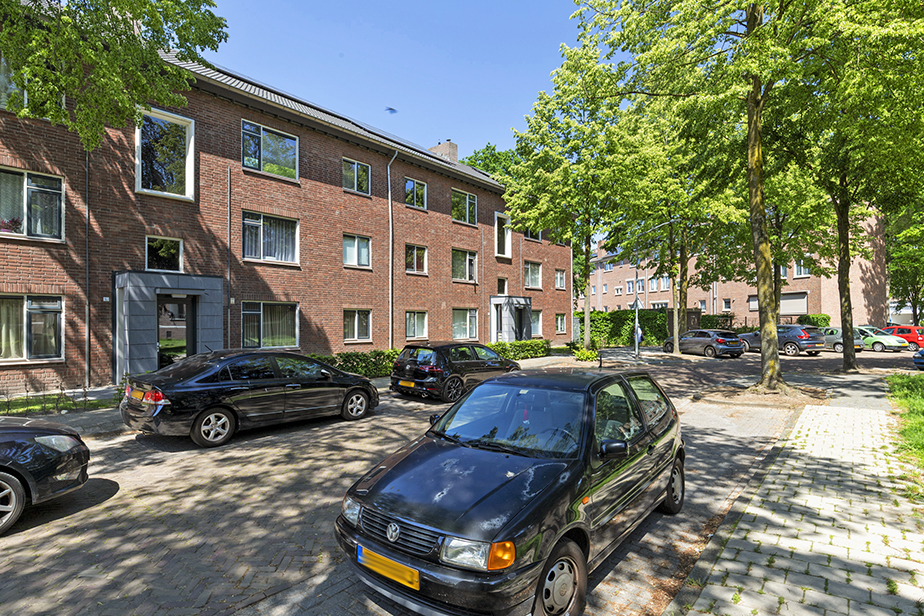 Jakob Edelstraat 8A